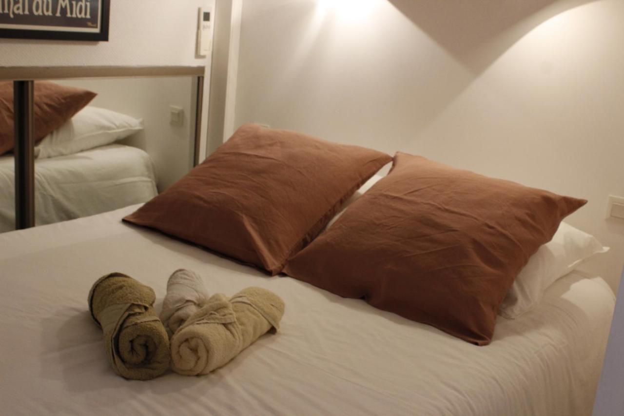 Peniche Le Black Mountain Hotell Villepinte  Exteriör bild